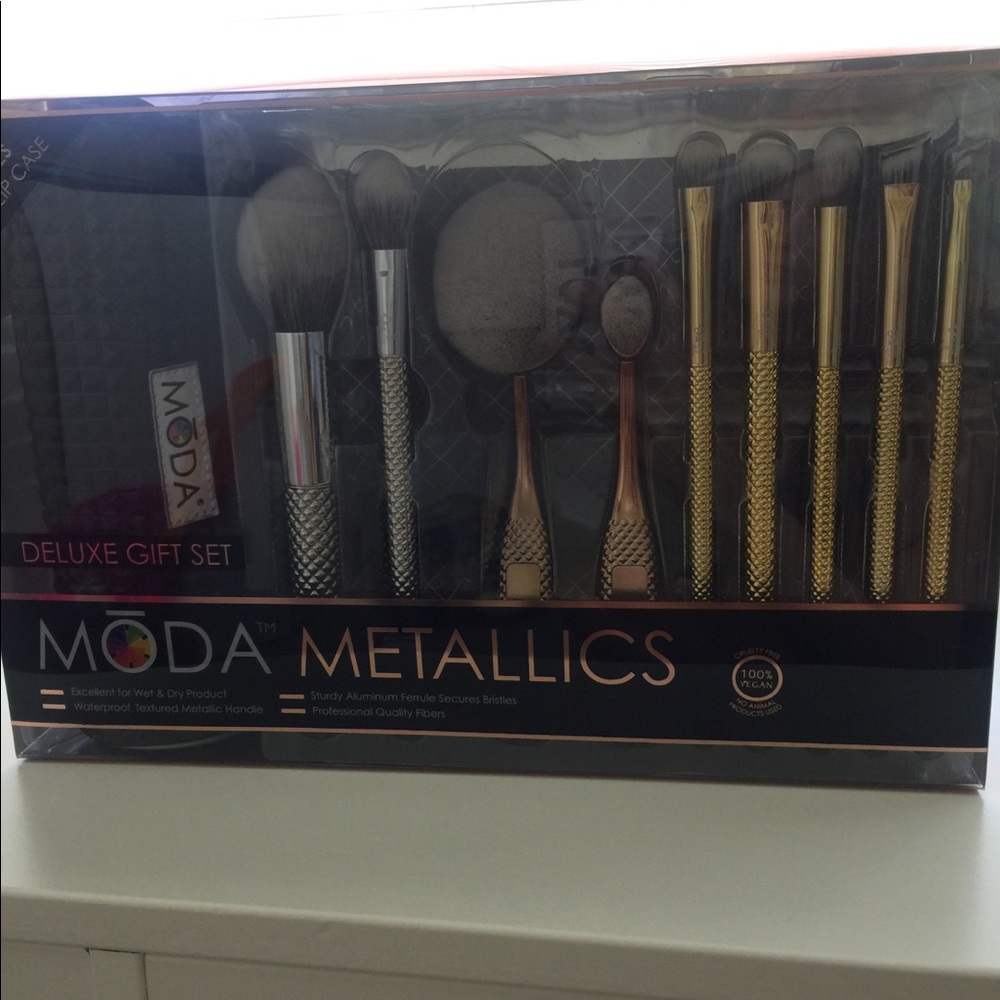 Make up brushes
